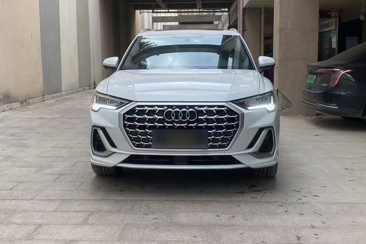 奥迪Q3 2024款 40 TFSI 时尚动感型车身外观6001
