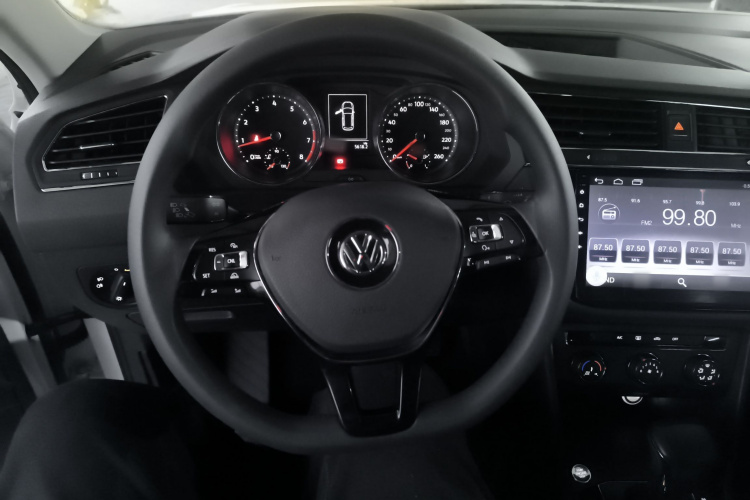 大众 途观L 2018款 330TSI 自动两驱风尚版中控内饰13