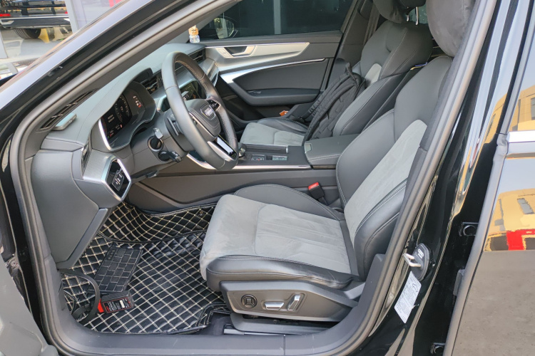 奥迪A6L 2024款 40 TFSI 豪华动感型中控内饰19