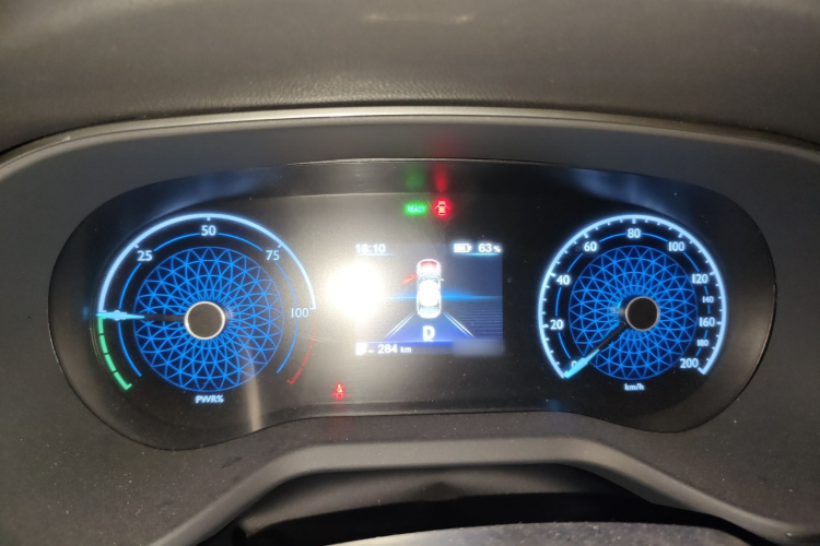 红旗E-QM5 2022款 431km 充电乐享版局部细节14