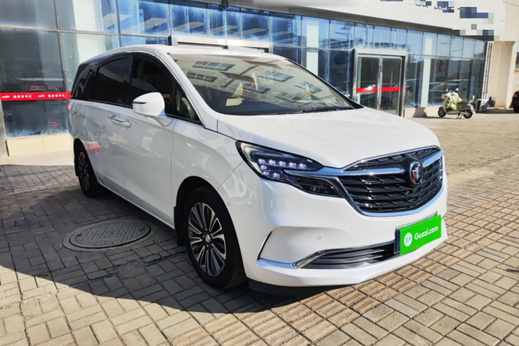 别克GL8 2021款 ES陆尊 653T 豪华型车身外观3