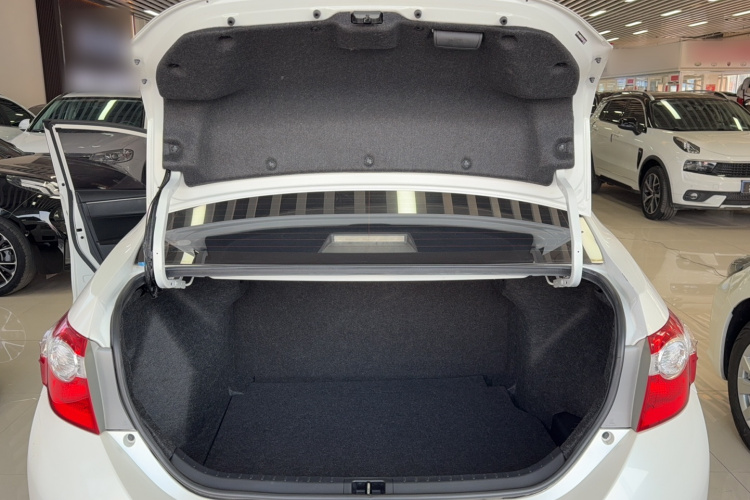 丰田 雷凌 2016款 1.6G CVT精英版局部细节23