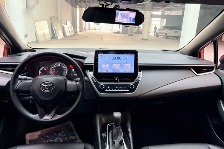 丰田 雷凌 2019款 185T CVT进取版 国VI中控内饰7006