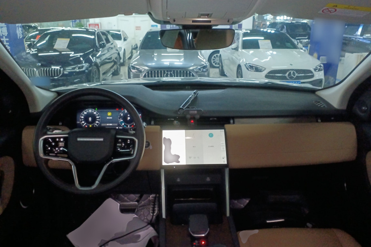 路虎 发现运动版 2024款 性能科技版中控内饰12