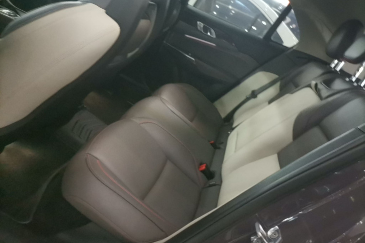 领克02 2019款 高能版 2.0T 自动两驱耀Pro版 国VI中控内饰21