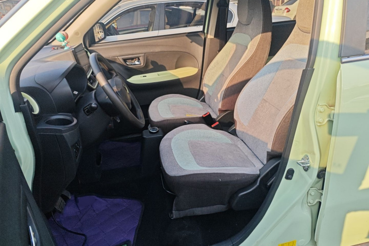 凌宝汽车 凌宝BOX 2022款 卓文君版局部细节19