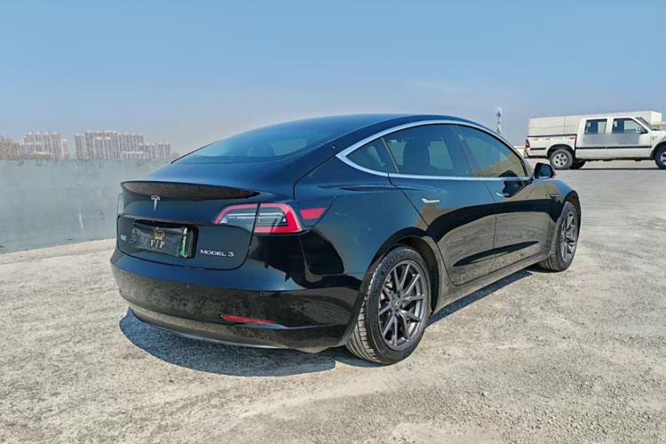 特斯拉 Model 3 2020款 标准续航后驱升级版车身外观6005