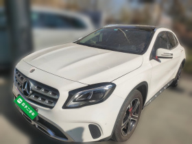 奔驰GLA 2018款 GLA 200 时尚型