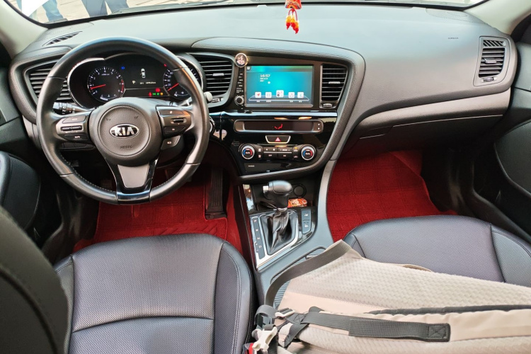 起亚K5 2014款 2.0L 自动LUXURY中控内饰7002