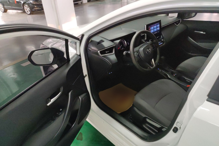 丰田 卡罗拉 2021款 1.2T S-CVT 精英版中控内饰20