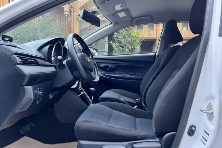 丰田 YARiS L 致享 2017款 1.5E CVT魅动版局部细节19