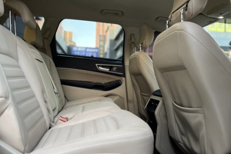 福特 锐界 2015款 2.0T GTDi 两驱精锐型中控内饰7005