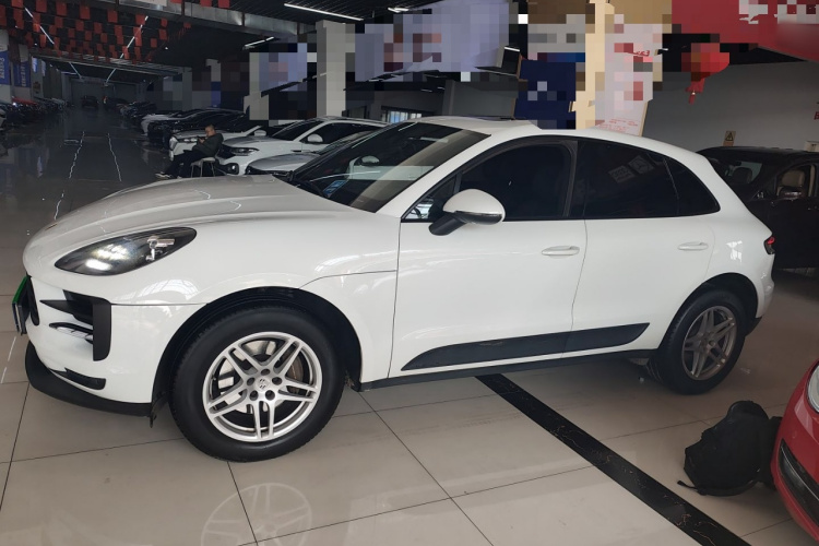 保时捷 2018款 Macan 2.0T车身外观4