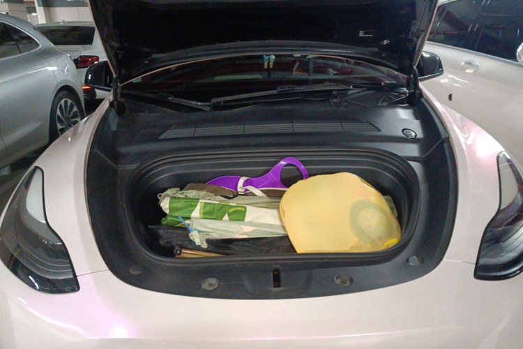 特斯拉 Model Y 2022款 后轮驱动版局部细节24