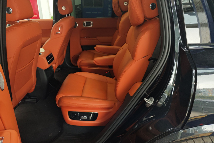 理想汽车 理想L8 2023款 Pro中控内饰21