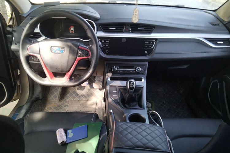 吉利汽车 帝豪 2018款 1.5L 手动向上互联版中控内饰12