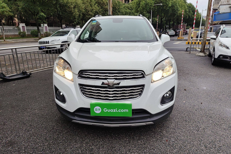 雪佛兰 创酷 2014款 1.4T 自动两驱豪华型车身外观2