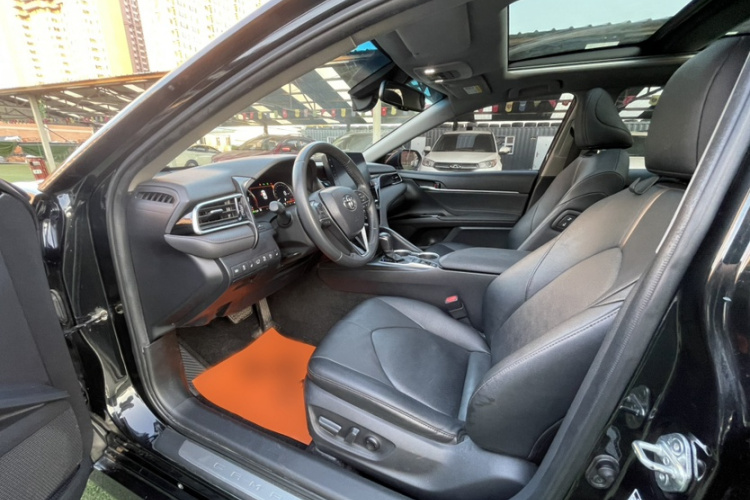 丰田 凯美瑞 2021款 2.5G 豪华版中控内饰7001