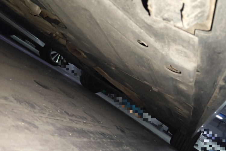 宝马3系GT 2019款 320i 时尚型局部细节9002