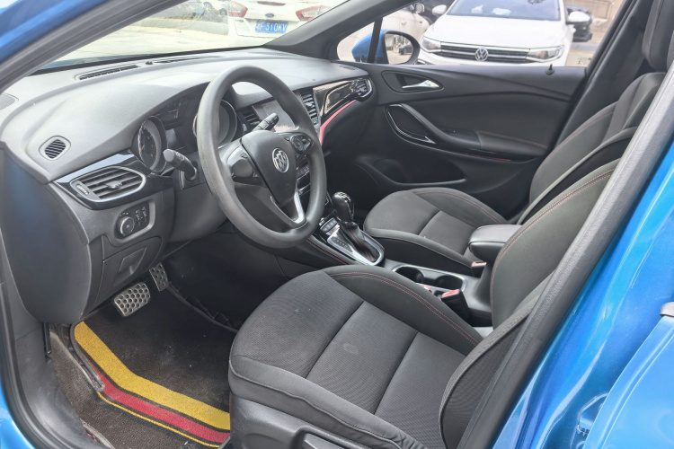 别克 威朗 2016款 两厢GS 20T 双离合豪情运动型中控内饰7009