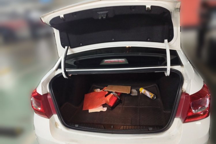 雪佛兰 科鲁兹 2015款 1.5L 经典 SE AT中控内饰23