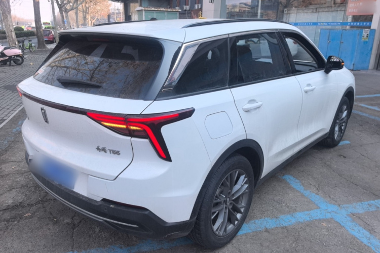 奔腾T55 2022款 1.5T 自动飞跃款车身外观7