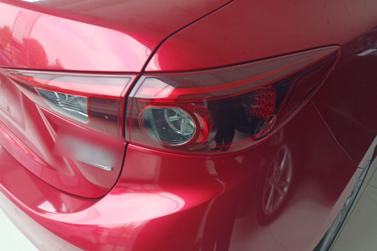 马自达3 昂克赛拉 2017款 三厢 2.0L 自动尊贵型 国V车身外观9