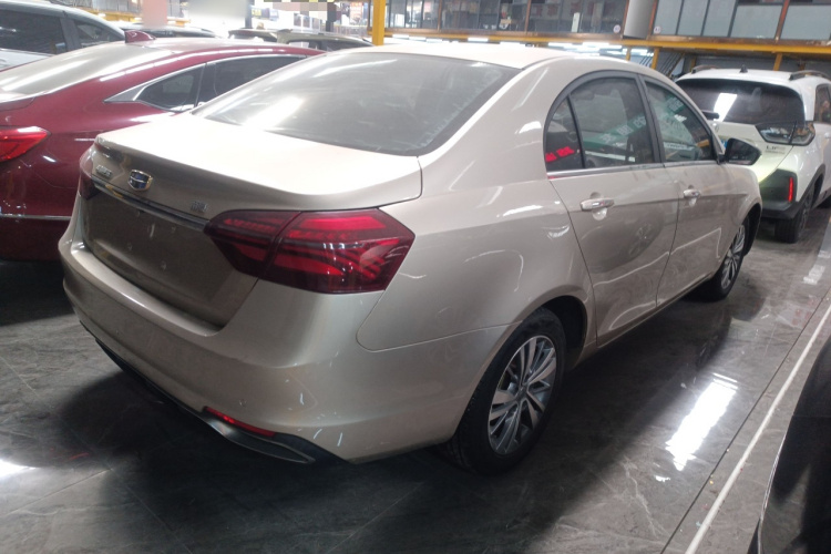 吉利汽车 帝豪 2018款 1.5L CVT向上互联版车身外观7