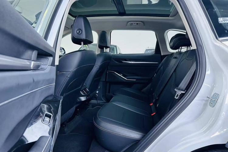 哈弗H6 2022款 第三代 1.5T 自动两驱Max中控内饰7005