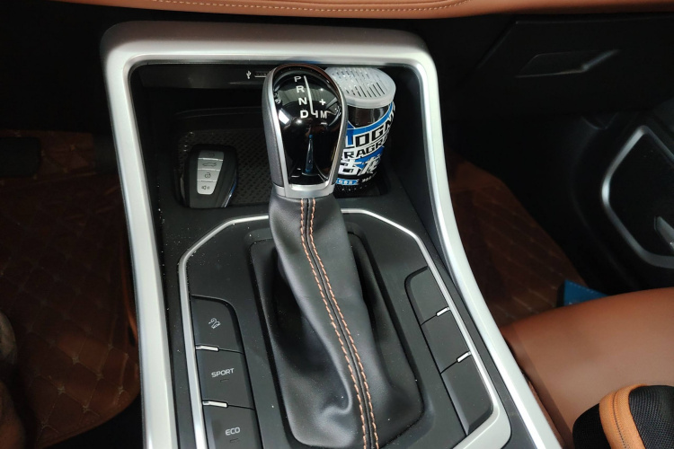 吉利汽车 远景X6 2020款 1.4T CVT尊贵型局部细节18