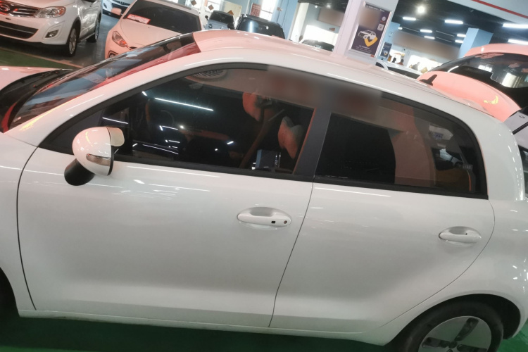 欧拉黑猫 2021款 301km 基础型车身外观6003