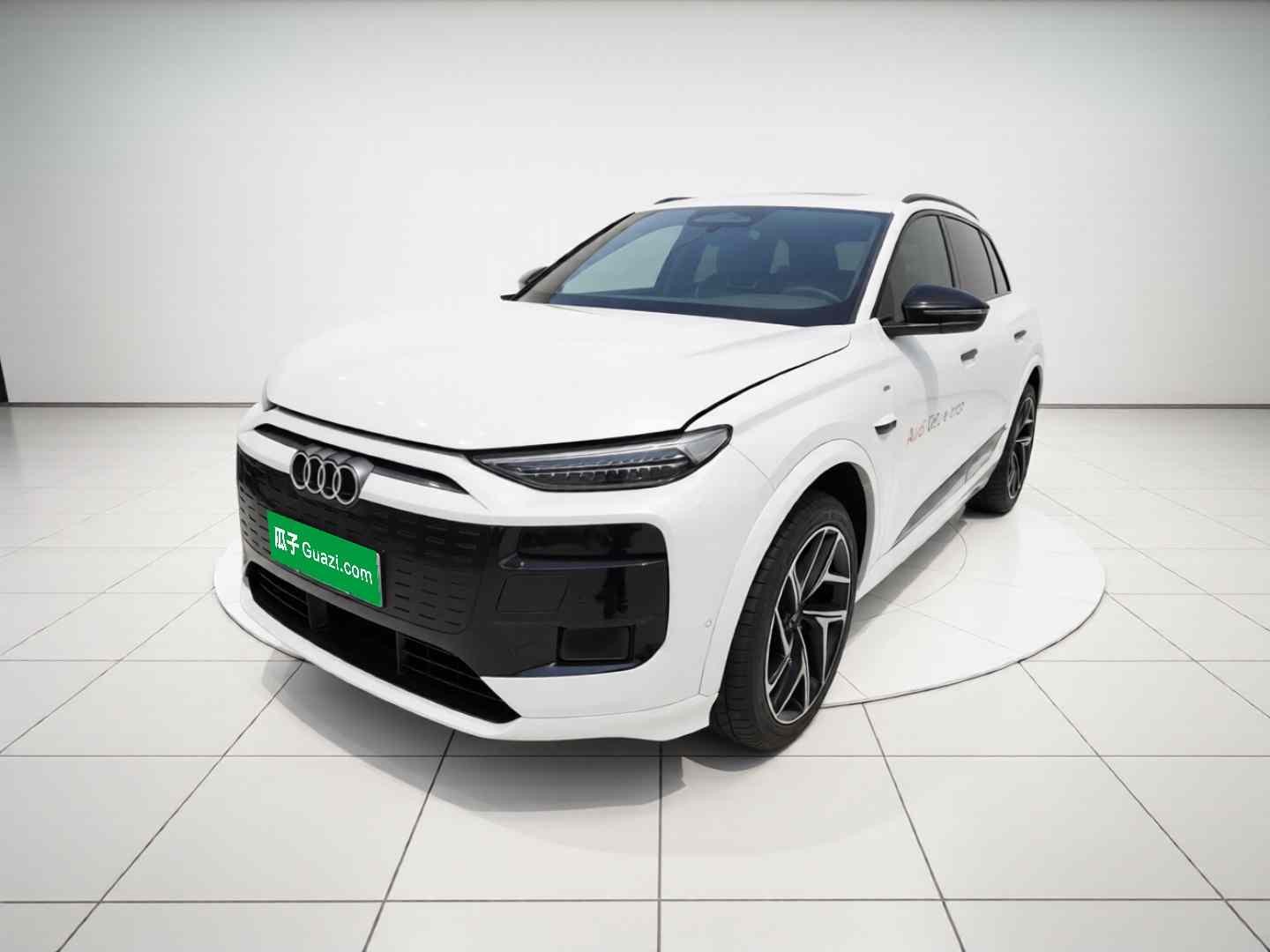 奥迪Q6L e-tron 2026款 首发领航版(2)