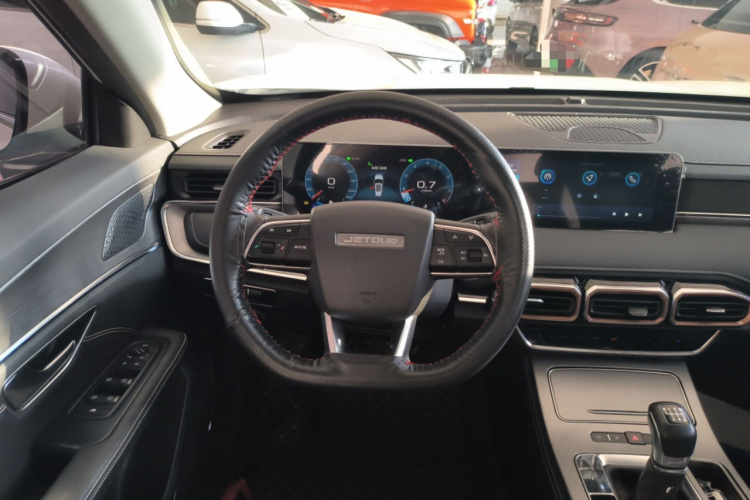 捷途X70 PLUS 2021款 1.5T 手动林 5座中控内饰13