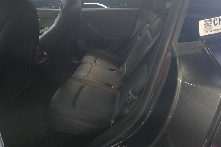 特斯拉 Model Y 2024款 后轮驱动版中控内饰7004