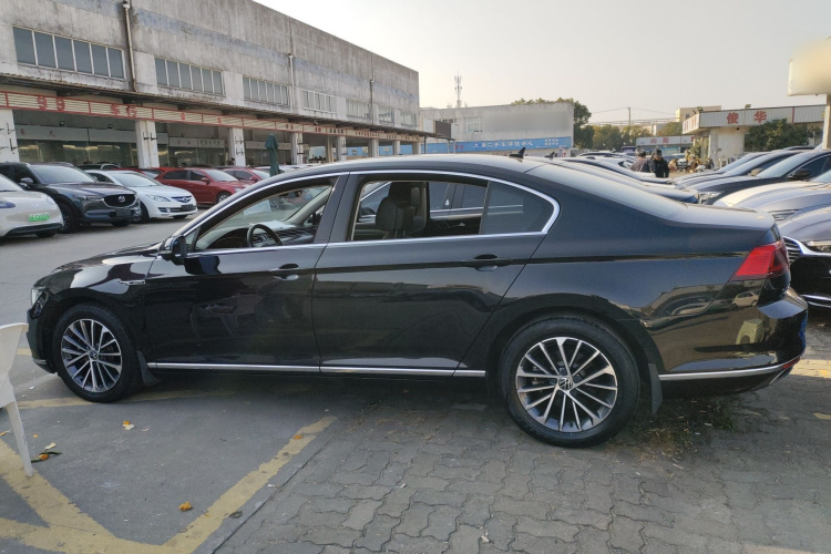 大众 迈腾 2020款 330TSI DSG 豪华型车身外观6003