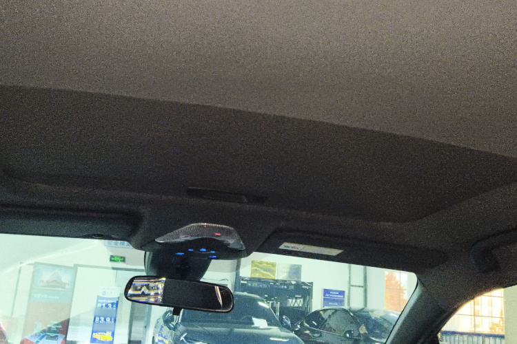 丰田C-HR 2020款 2.0L 领先版中控内饰22