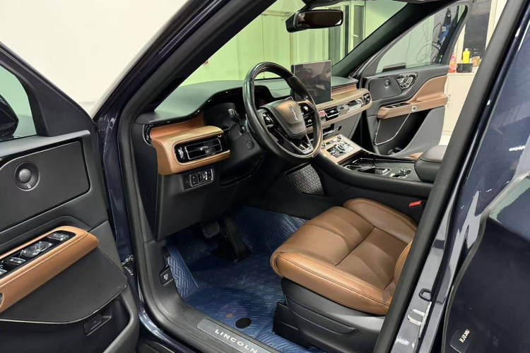 林肯 飞行家 2022款 3.0T V6 四驱尊雅版中控内饰19