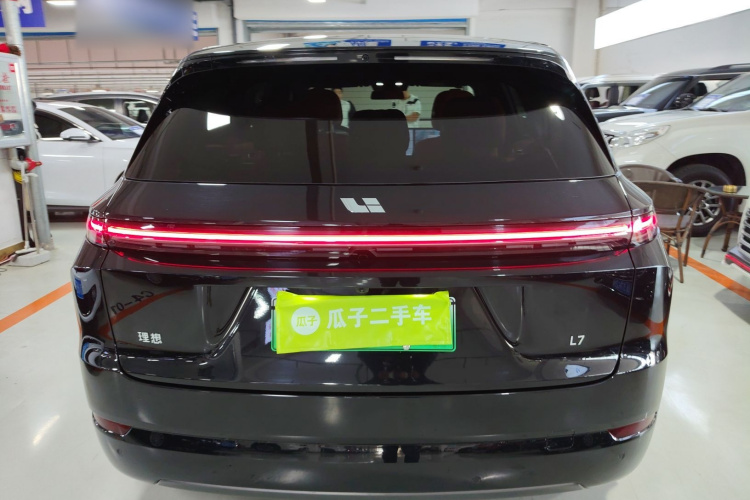 理想汽车 理想L7 2025款 Max 智能焕新版车身外观6