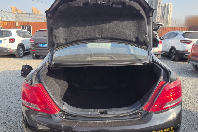 比亚迪 速锐 2014款 1.5TID 自动豪华型机舱底盘23