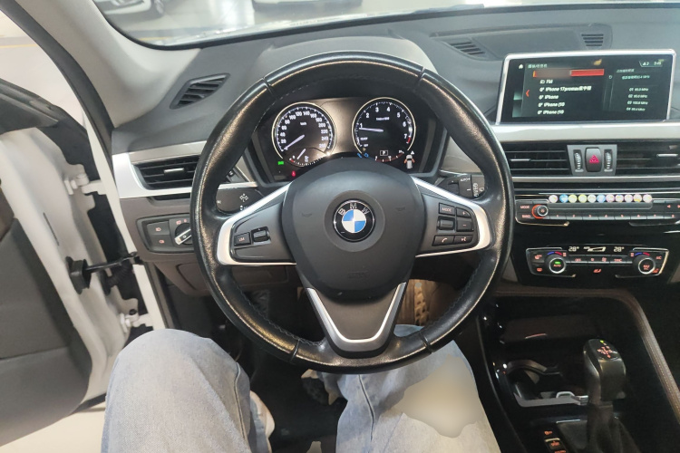 宝马X1 2019款 xDrive20Li 尊享型中控内饰13