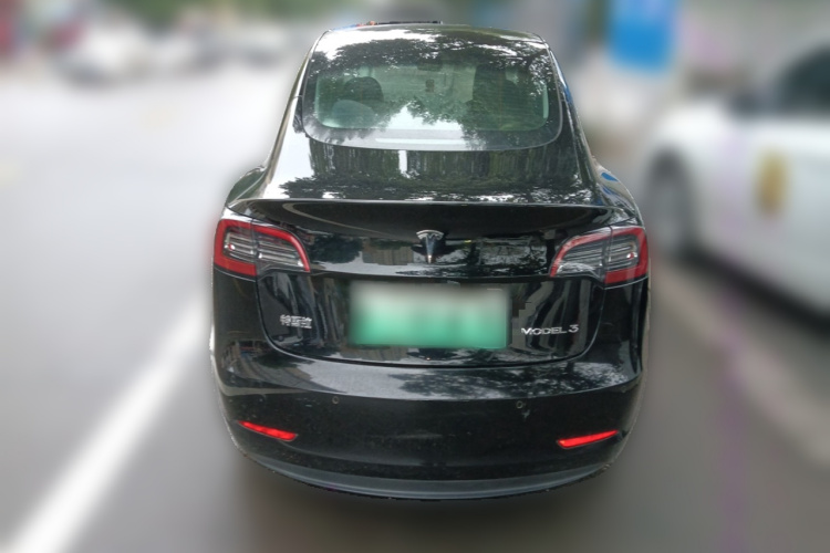 特斯拉 Model 3 2021款 标准续航后驱升级版车身外观6