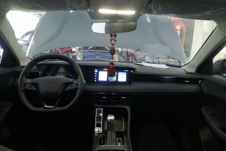 荣威i5 2023款 1.5L CVT豪华版中控内饰7002