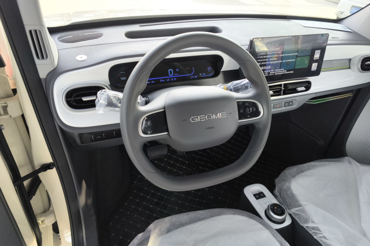 吉利银河 熊猫 2025款 210km 元气熊局部细节13