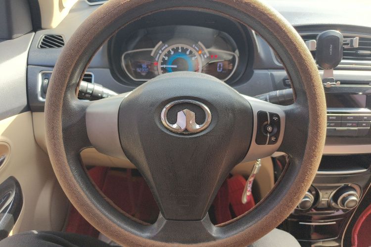 长城C30 2015款 经典版 1.5L 手动畅享型局部细节13