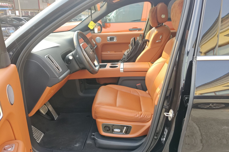 理想汽车 理想L9 2022款 Max中控内饰19