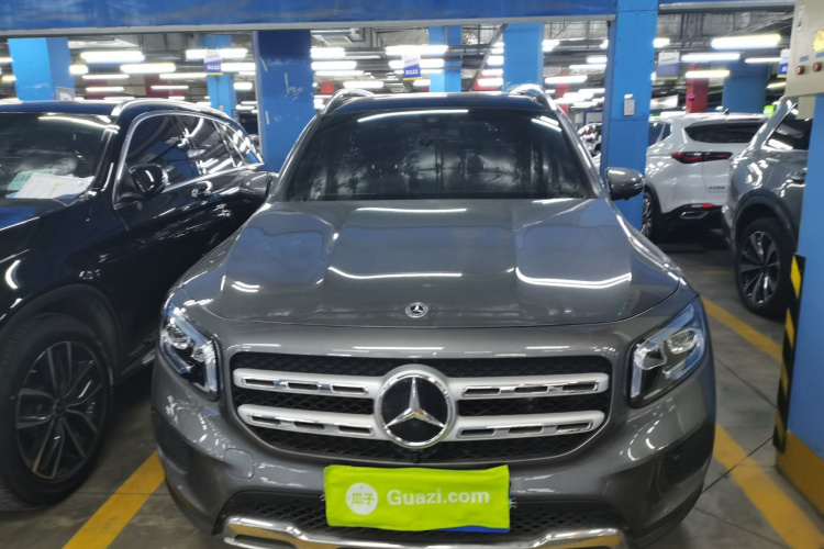 奔驰GLB 2021款 GLB 200 动感型车身外观6001