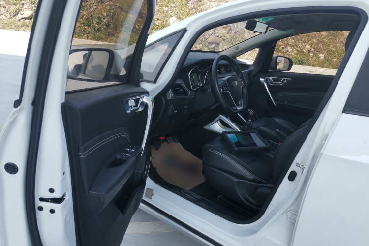 吉利汽车 远景X3 2017款 1.5L 手动精英型中控内饰7003