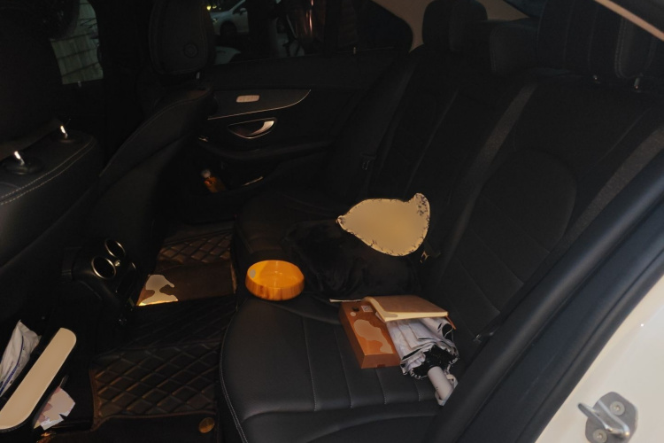 奔驰C级 2021款 C 200 L 时尚型运动版中控内饰7004