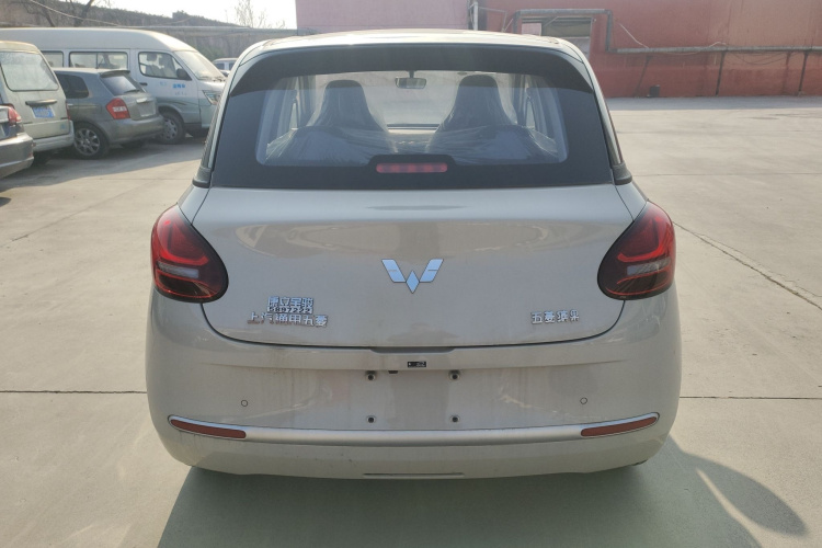 五菱汽车 五菱缤果 2023款 203km 轻享款车身外观6004