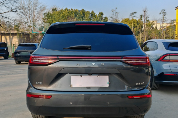 鸿蒙智行 问界M7 2024款 1.5T 后驱Plus版 5座车身外观6001